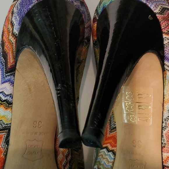 Missoni Round Toe Pumps - Picture 8 of 8